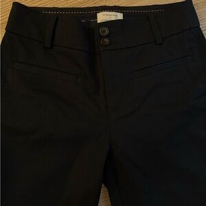 NWOT the essential slim by Anthropologie Black Cropped Pants size 2P